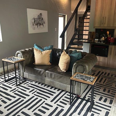 Wildheart Safari - Zesty Zebra Appartement Hoedspruit Buitenkant foto